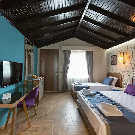 Hotel Adella