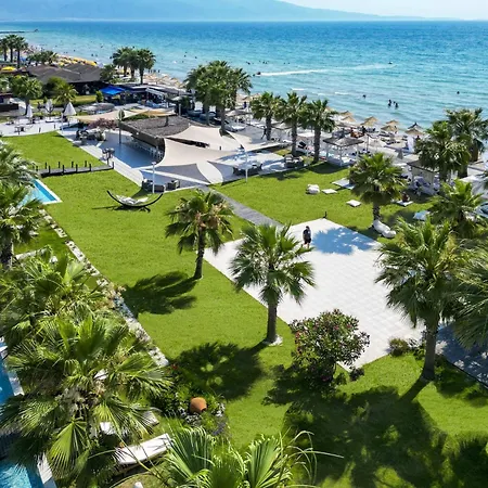 Adella Hotel 5*